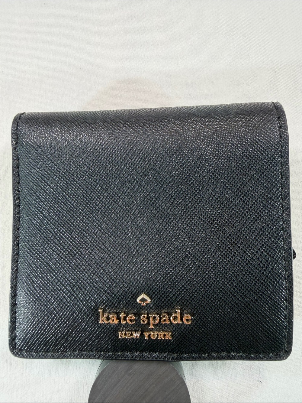 Kate Spade New York Black Saffiano Leather Bifold Wristlet Wallet ID Zip